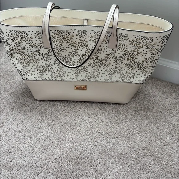 Kate Spade White Floral Cutout Tote - Picture 1 of 2